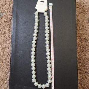 Fashion Jewelry - Pearl Necklace 9in. Chain.